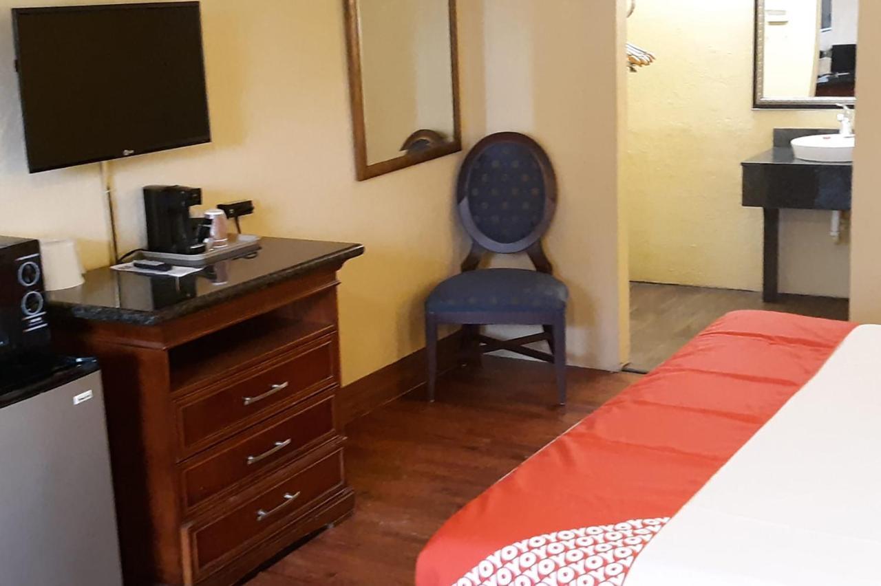 Super Value Inn 瓦尔多斯塔 外观 照片